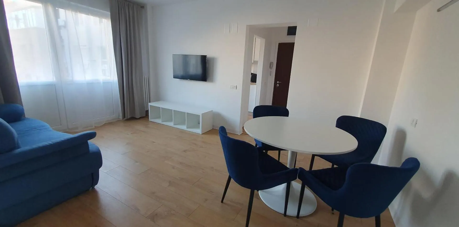 Luxury Downtown Calea Victoriei Apartment Bucharest