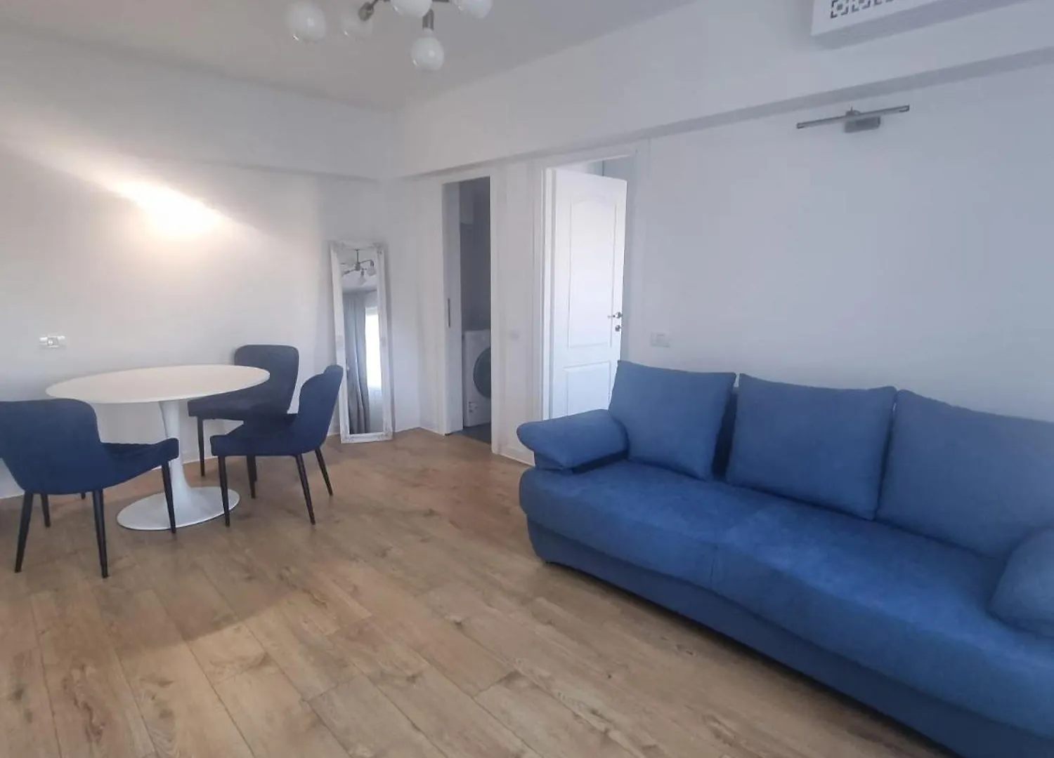 Luxury Downtown Calea Victoriei Apartment Bucharest
