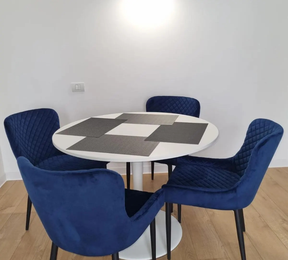 Luxury Downtown Calea Victoriei Apartment Bucharest
