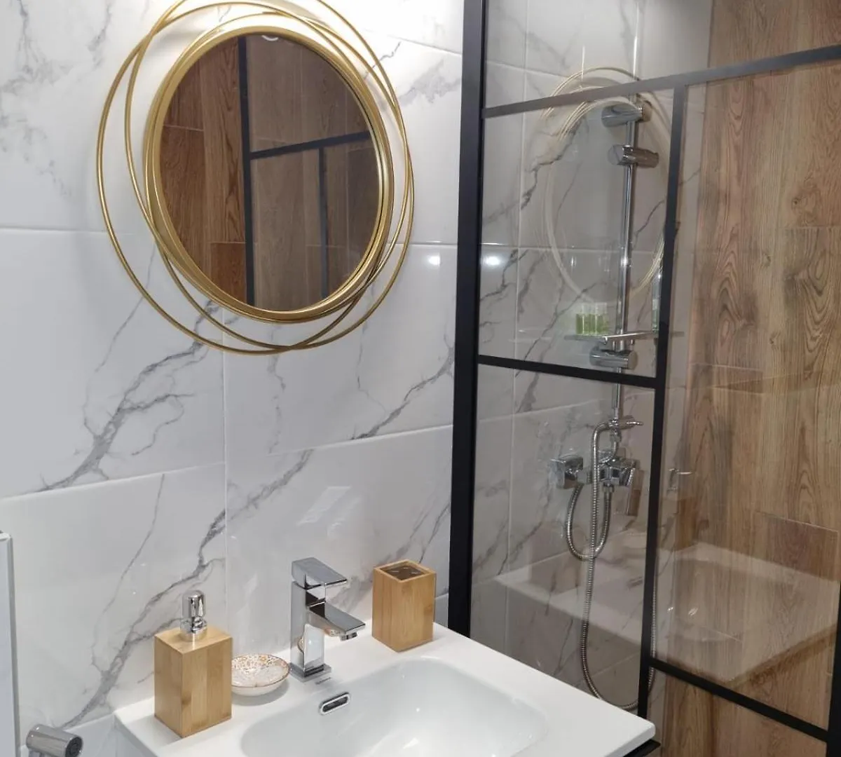 Luxury Downtown Calea Victoriei Apartment Bucharest
