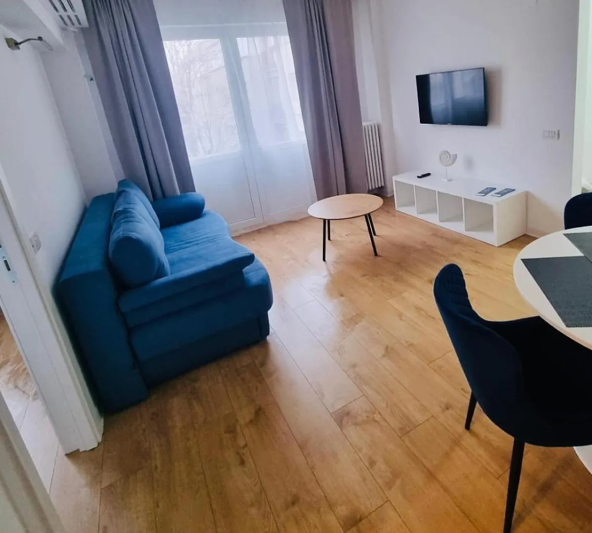Luxury Downtown Calea Victoriei Apartment Bucharest